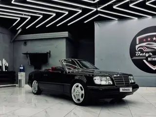 Mercedes-Benz E 320