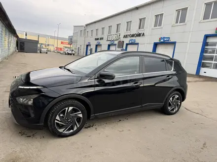 Hyundai Bayon 2024 года за 6 990 000 тг. в Астана – фото 2