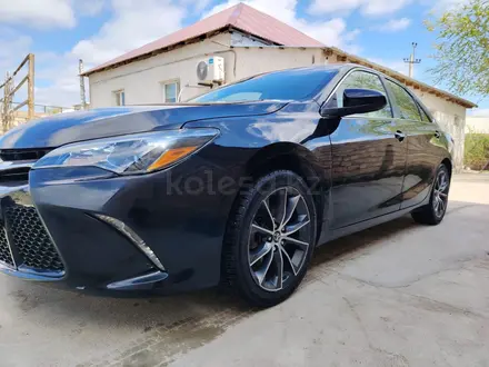 Toyota Camry 2017 года за 8 300 000 тг. в Актау
