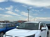 Toyota RAV4 2019 года за 10 800 000 тг. в Актау – фото 3