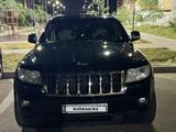 Jeep Grand Cherokee 2012 года за 13 000 000 тг. в Алматы – фото 2