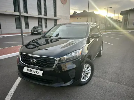 Kia Sorento 2019 года за 11 800 000 тг. в Астана – фото 2