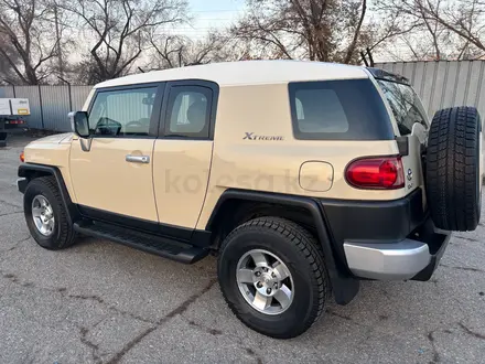 Toyota FJ Cruiser 2010 года за 17 500 000 тг. в Алматы – фото 11