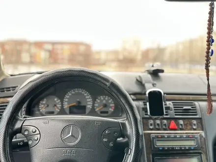 Mercedes-Benz E 320 2000 года за 4 700 000 тг. в Павлодар – фото 16