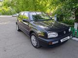 Volkswagen Golf 1994 годаfor1 320 000 тг. в Петропавловск