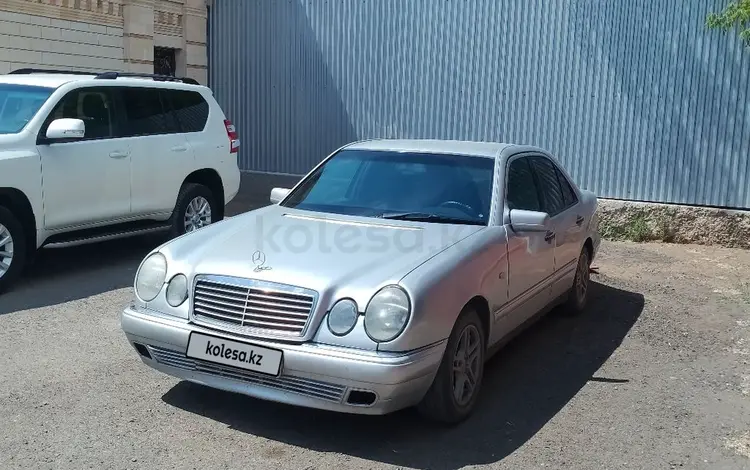 Mercedes-Benz E 200 1997 годаүшін2 100 000 тг. в Уральск