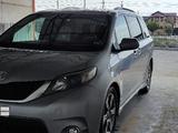 Toyota Sienna 2014 года за 9 200 000 тг. в Жанаозен – фото 4