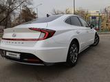 Hyundai Sonata 2021 годаүшін15 199 000 тг. в Алматы – фото 5
