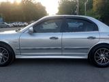 Hyundai Sonata 2003 года за 2 900 000 тг. в Шымкент – фото 4