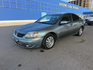 Mitsubishi Galant