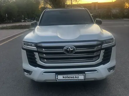 Toyota Land Cruiser 2023 года за 57 000 000 тг. в Алматы