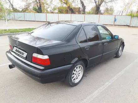 BMW 320 1994 года за 1 700 000 тг. в Алматы – фото 6