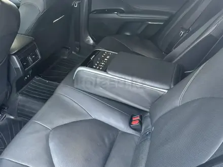 Toyota Camry 2018 года за 12 500 000 тг. в Караганда – фото 13