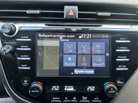 Toyota Camry 2018 года за 12 500 000 тг. в Караганда – фото 16