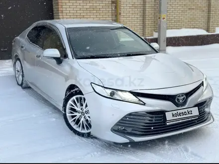 Toyota Camry 2018 года за 12 500 000 тг. в Караганда – фото 3