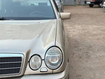 Mercedes-Benz E 280 1997 года за 2 300 000 тг. в Астана – фото 8