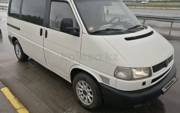 Volkswagen Caravelle 2000 года за 7 000 000 тг. в Караганда