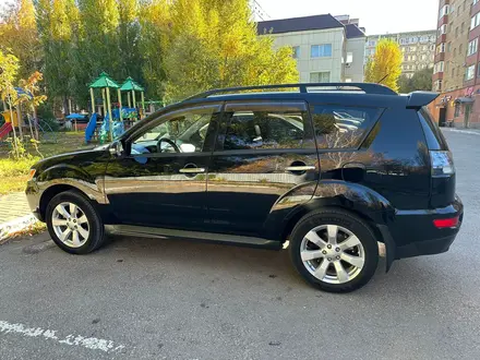 Mitsubishi Outlander 2011 года за 7 800 000 тг. в Астана – фото 2