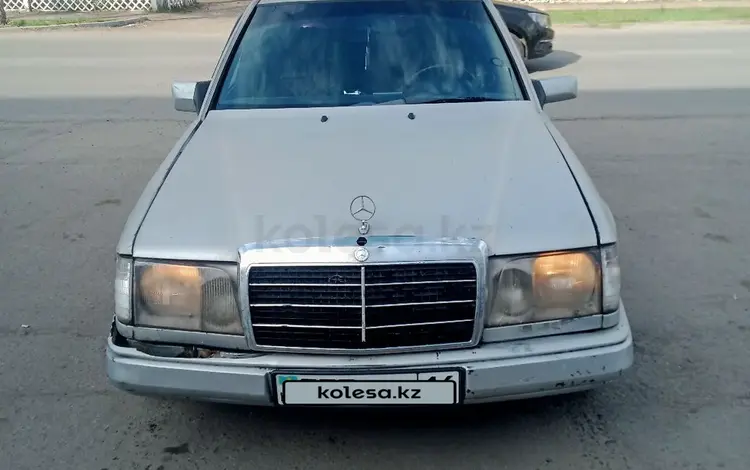 Mercedes-Benz E 200 1990 года за 800 000 тг. в Усть-Каменогорск