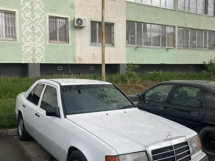 Mercedes-Benz E 230 1989 года за 1 600 000 тг. в Шымкент – фото 3