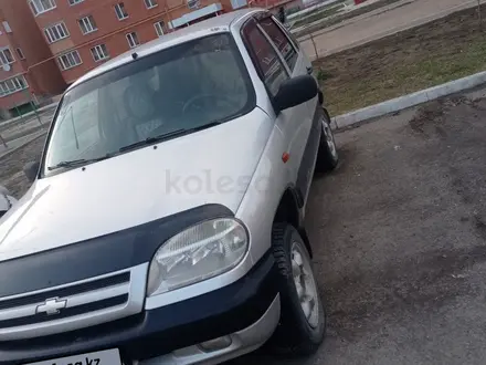 Chevrolet Niva 2005 года за 1 950 000 тг. в Кокшетау – фото 2