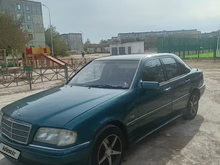 Mercedes-Benz C 180 1996 года за 1 900 000 тг. в Балхаш – фото 4