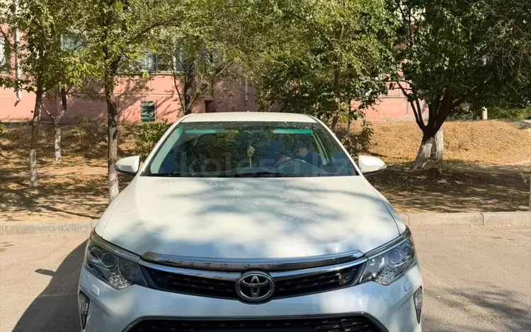 Toyota Camry 2017 года за 12 700 000 тг. в Шымкент