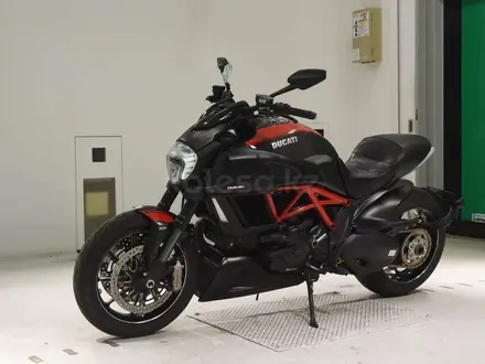 Ducati  DIAVEL CARBON 2014 года за 5 990 000 тг. в Шымкент – фото 4