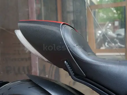 Ducati  DIAVEL CARBON 2014 года за 4 990 000 тг. в Шымкент – фото 9