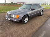 Mercedes-Benz E 280 1994 года за 2 200 000 тг. в Астана