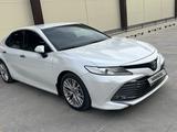 Toyota Camry 2019 года за 17 000 000 тг. в Шымкент