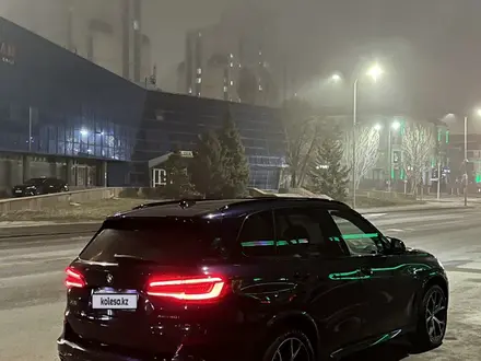 BMW X5 2022 года за 47 000 000 тг. в Астана – фото 4