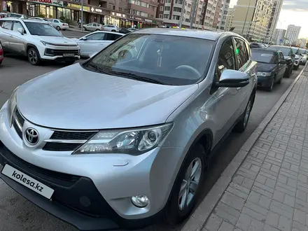 Toyota RAV4 2013 года за 8 500 000 тг. в Астана – фото 2