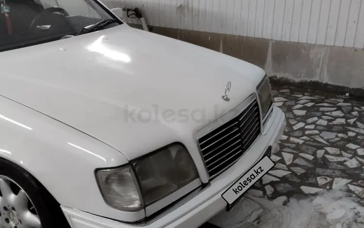 Mercedes-Benz E 220 1993 года за 1 500 000 тг. в Алматы