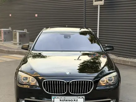 BMW 750 2009 года за 11 000 000 тг. в Алматы
