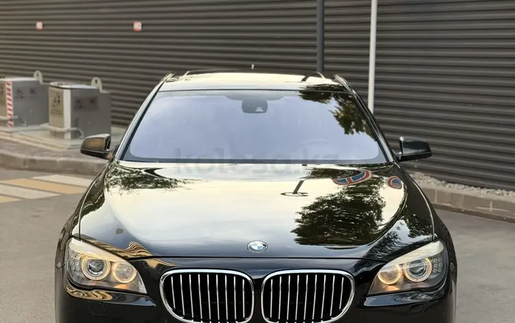 BMW 750 2009 года за 11 000 000 тг. в Алматы