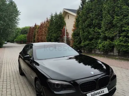 BMW 750 2008 года за 11 000 000 тг. в Алматы – фото 10