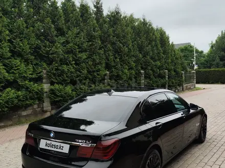 BMW 750 2008 года за 11 000 000 тг. в Алматы – фото 21