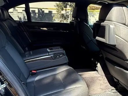 BMW 750 2008 года за 11 000 000 тг. в Алматы – фото 28