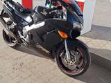 Honda  VFR 800 2000 года за 2 500 000 тг. в Петропавловск – фото 3