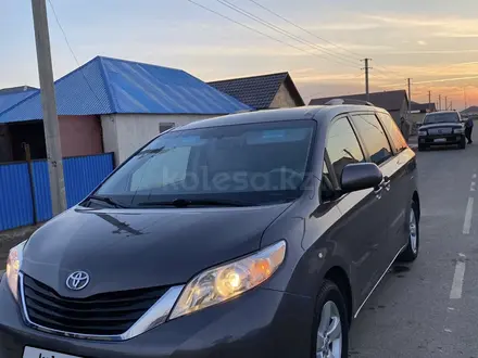 Toyota Sienna 2012 года за 8 000 000 тг. в Актау – фото 17