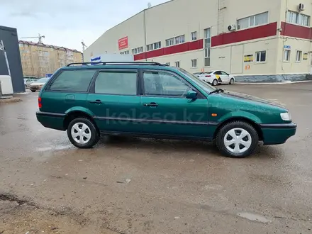 Volkswagen Passat 1996 года за 2 200 000 тг. в Астана – фото 2