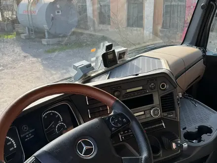 Mercedes-Benz  Actros 2018 года за 45 000 000 тг. в Алматы – фото 10