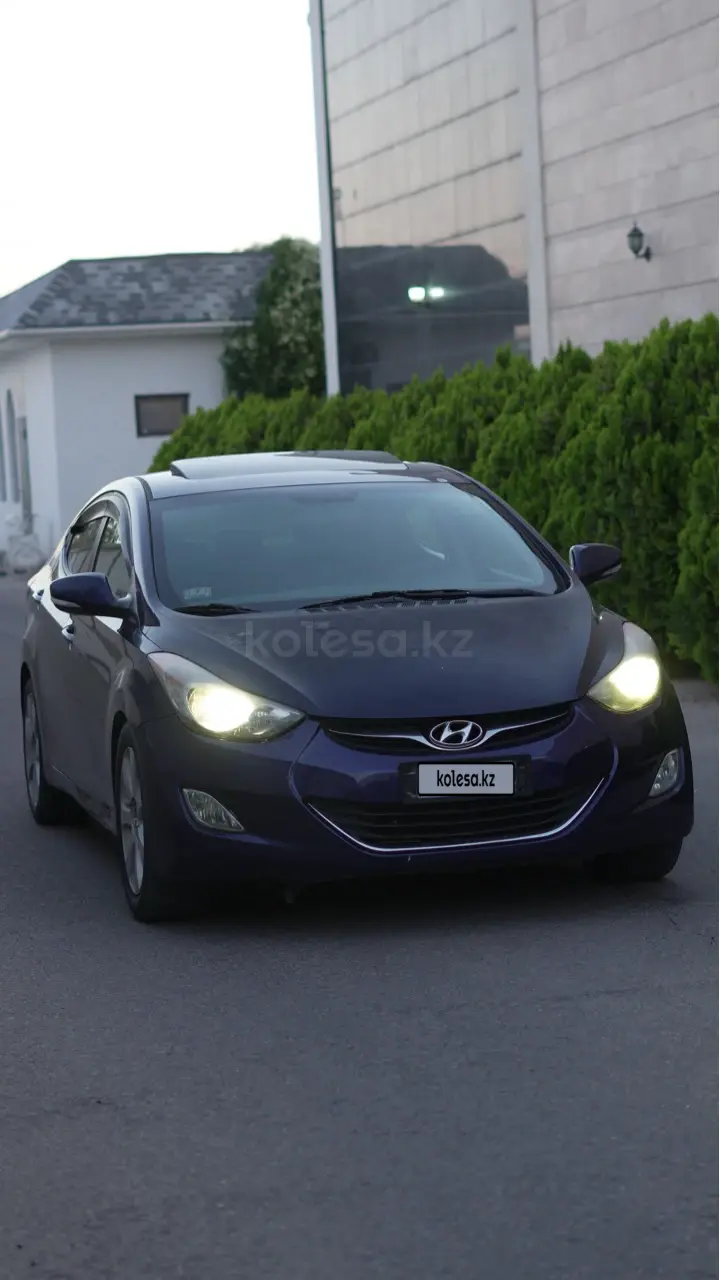 Hyundai Elantra, 2013
