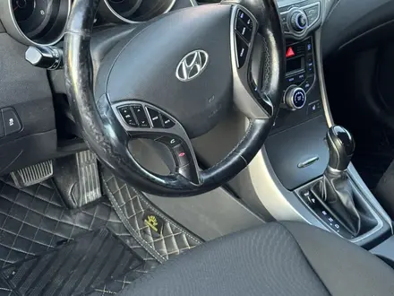 Hyundai Elantra 2014 года за 5 300 000 тг. в Атырау – фото 17