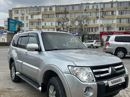 Mitsubishi Pajero 2010 года за 8 800 000 тг. в Актау – фото 2