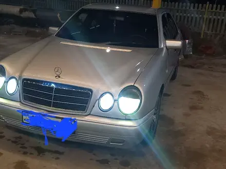 Mercedes-Benz E 230 1998 года за 2 400 000 тг. в Тараз – фото 6