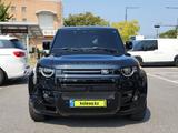 Land Rover Defender 2025 года за 56 380 000 тг. в Алматы