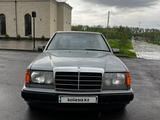 Mercedes-Benz E 200 1992 годаүшін2 000 000 тг. в Караганда – фото 2