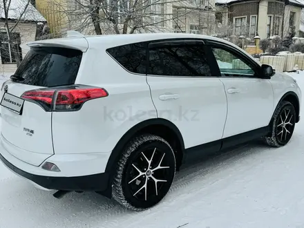 Toyota RAV4 2018 года за 12 600 000 тг. в Караганда – фото 7